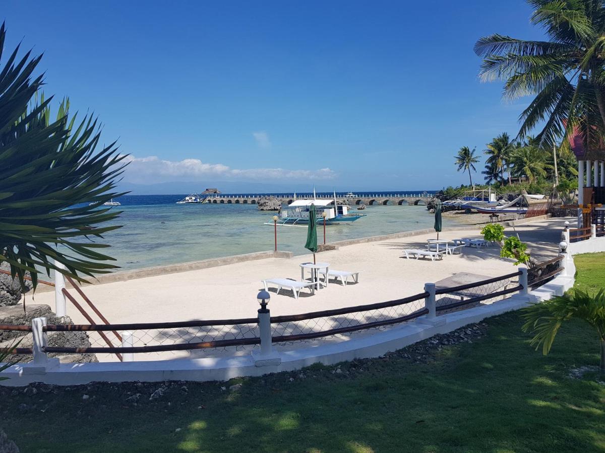 Tauig Beach Resort モアルボアル エクステリア 写真