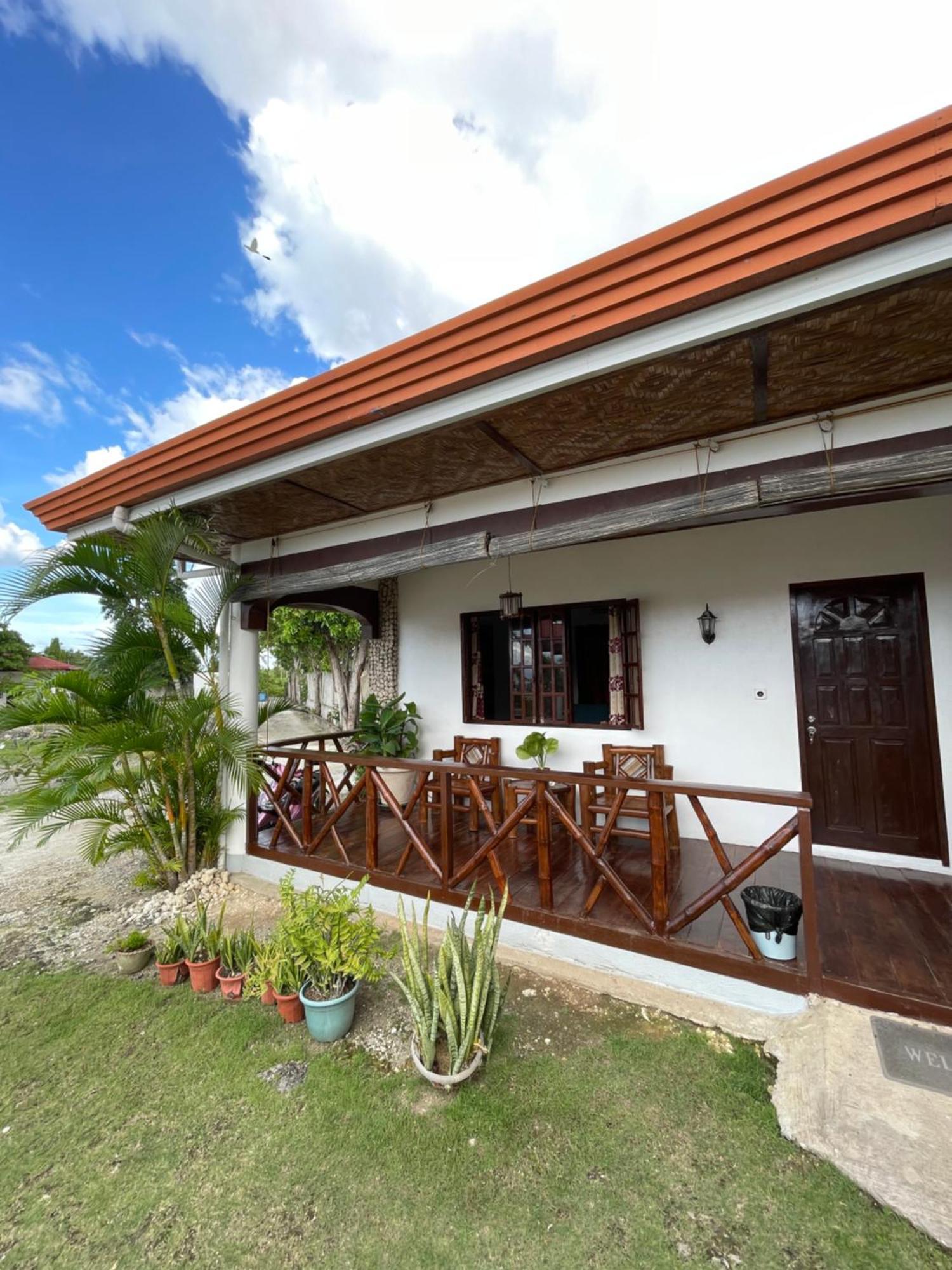 Tauig Beach Resort モアルボアル エクステリア 写真